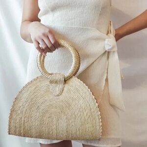 Elegant Tan Woven Handbag